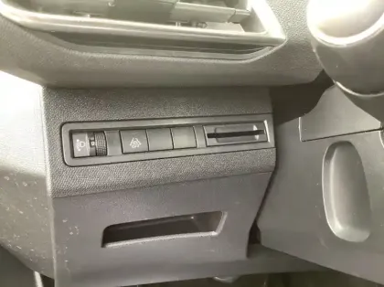 Photo 25 Peugeot 5008 BlueHDi 130ch S&S EAT8 Allure Pack