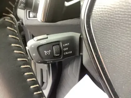 Photo 22 Peugeot 5008 BlueHDi 130ch S&S EAT8 Allure Pack