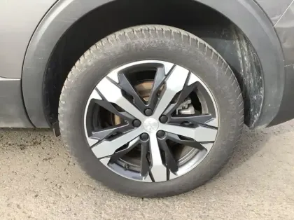 Photo 8 Peugeot 5008 BlueHDi 130ch S&S EAT8 Allure Pack