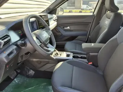 Photo 10 Dacia Bigster HYBRID Nouveau 155 Expression