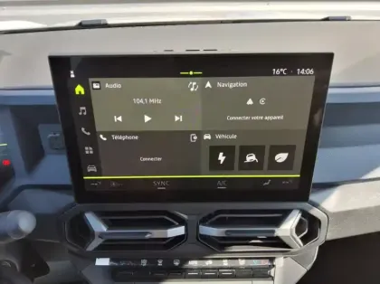 Photo 14 Dacia Bigster HYBRID Nouveau 155 Expression