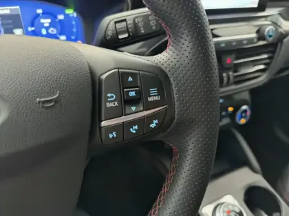 Photo 15 Ford Kuga 2.5 Duratec 225ch PHEV ST-Line BVA