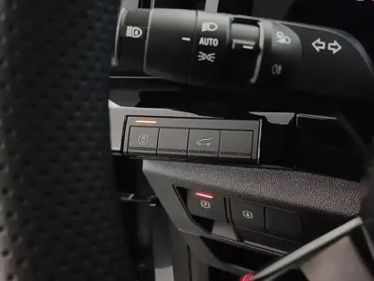 Photo 28 Renault Espace VI E-Tech full hybrid 200 GSR2 Techno