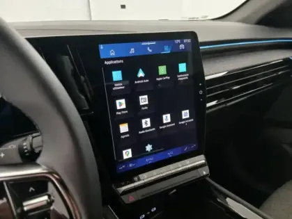 Photo 22 Renault Espace VI E-Tech full hybrid 200 GSR2 Techno