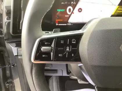 Photo 22 Renault Austral E-Tech full hybrid 200 GSR2 Techno esprit Alpine