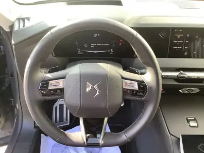 Photo 19 DS DS 4 BlueHDi 130 EAT8 Etoile - Cuir Nappa