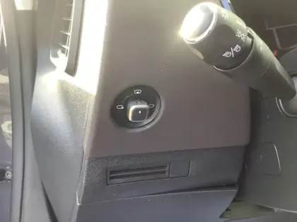 Photo 29 DS DS 4 BlueHDi 130 EAT8 Etoile - Cuir Nappa