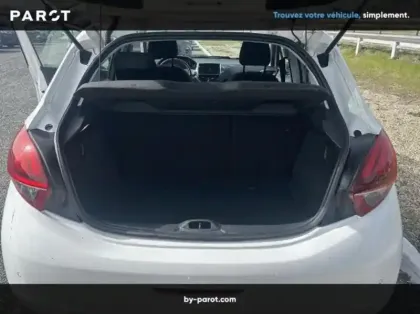 Photo 10 Peugeot 208 1.6 BlueHDi 75ch Style 5p