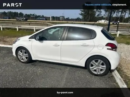 Photo 12 Peugeot 208 1.6 BlueHDi 75ch Style 5p