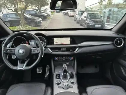 Photo 12 Alfa Romeo Stelvio  2.2 Diesel 210ch Veloce Q4 AT8 MY22