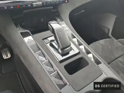 Photo 13 DS DS 7  Crossback E-TENSE 225ch Performance Line +