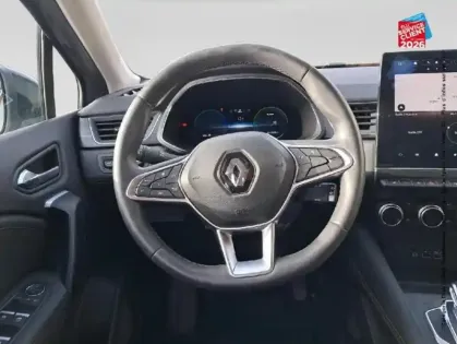 Photo 11 Renault Captur  1.6 E-Tech hybride 145ch Iconic