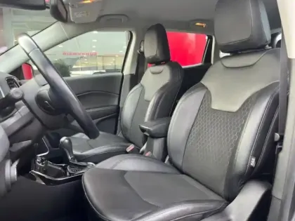 Photo 8 Jeep Compass  1.3 GSE T4 150ch Brooklyn Edition 4x2 BVR6