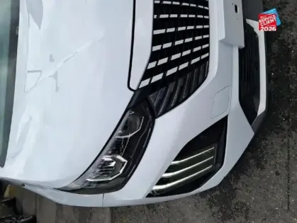 Photo 27 Peugeot 2008  1.2 Hybrid 145ch Allure e-DCS6 CarPlay