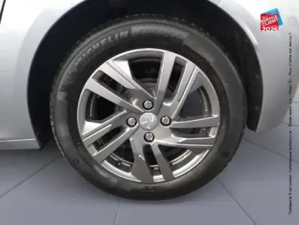 Photo 24 Peugeot 208  1.2 PureTech 75ch S&S Style