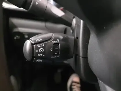 Photo 10 Citroën C3  Sté 1.2 PureTech 82ch S&S Feel Business R E6.d