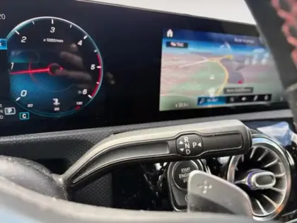 Photo 10 Mercedes Classe A  200 d 150ch AMG Line 8G-DCT