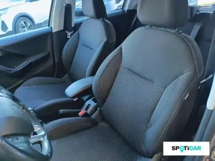 Photo 8 Peugeot 208  1.2 PureTech 82ch E6.c Allure 5p