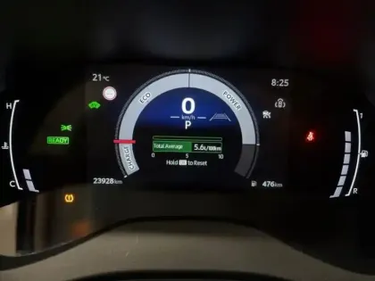 Photo 11 Toyota Yaris  Cross 116h Dynamic MY26