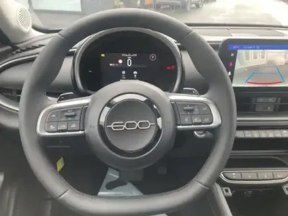 Photo 13 Fiat 600  1.2 Hybrid Turbo 110ch Pop eDCT6