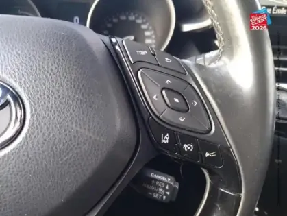 Photo 26 Toyota C-HR  122h Collection 2WD E-CVT RC18