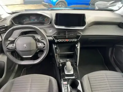 Photo 9 Peugeot 2008  e- 136ch Style