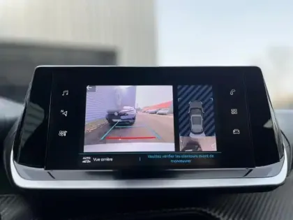 Photo 11 Peugeot 2008  e- 136ch Style