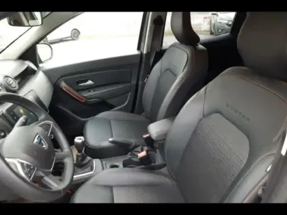 Photo 8 Dacia Duster  1.5 Blue dCi 115ch Extreme 4x2