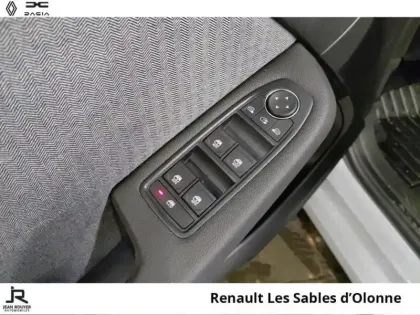 Photo 13 Renault Clio  1.6 E-Tech 145ch full hybrid Techno - 25b