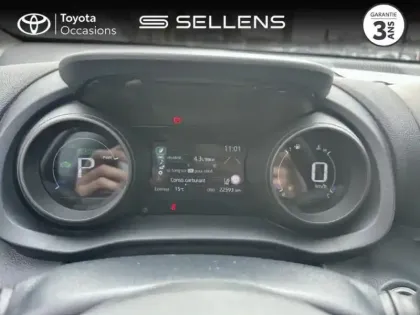 Photo 13 Toyota Yaris  116h Design 5p MY22