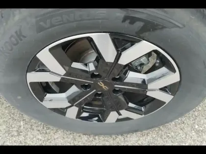 Photo 5 Dacia Duster  1.6 hybrid 140ch Extreme