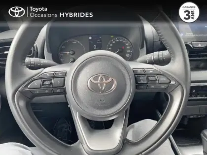 Photo 8 Toyota Yaris  116h Dynamic 5p MC24