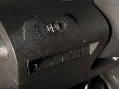 Photo 13 Peugeot Partner  Standard 650kg BlueHDi 75ch Premium 4cv (9165?ht)