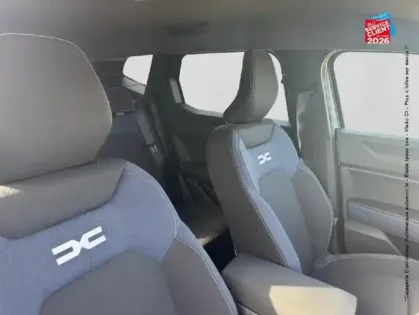 Photo 19 Dacia Duster  1.6 hybrid 140ch Journey Camera CarPlay