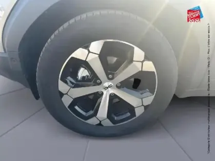 Photo 9 Dacia Duster  1.6 hybrid 140ch Journey Camera CarPlay