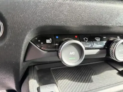 Photo 14 Citroën C4  PureTech 130ch S&S Shine Pack EAT8