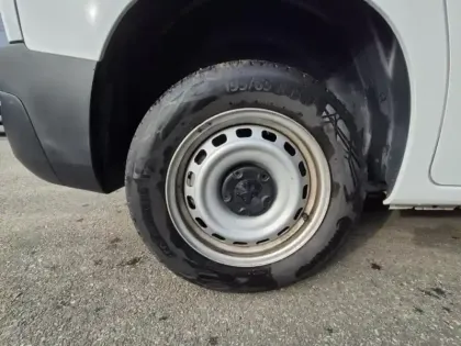 Photo 7 Peugeot Partner  Standard 650kg BlueHDi 100ch S&S Asphalt