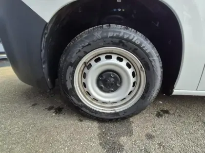 Photo 10 Peugeot Partner  Standard 650kg BlueHDi 100ch S&S Asphalt