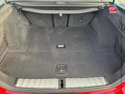 Photo 13 BMW Serie 3 Série 3 Touring 318dA MH 150ch Edition Sport GPS