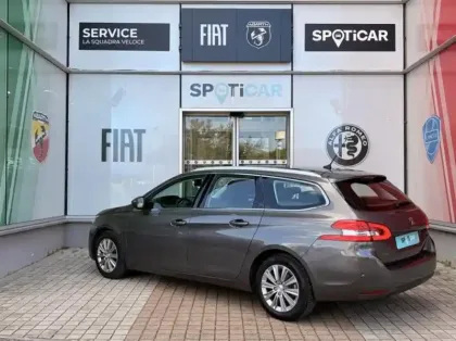 Photo 5 Peugeot 308  SW 1.2 PureTech 130ch E6.3 S&S Allure