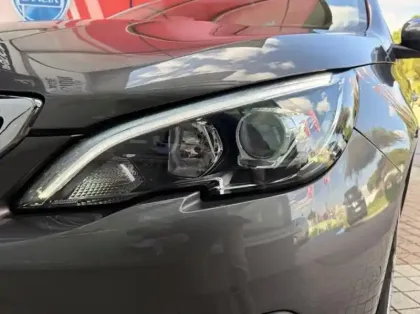 Photo 7 Peugeot 308  SW 1.2 PureTech 130ch E6.3 S&S Allure