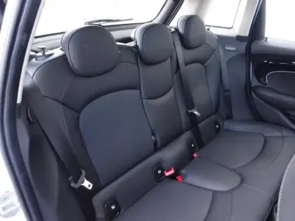 Photo 9 Mini Mini  5 Portes Cooper 136ch Edition Premium Plus BVA7