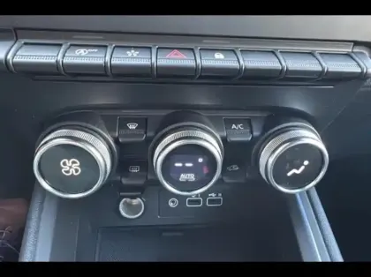 Photo 14 Renault Clio  1.0 TCe 90ch esprit Alpine - 24