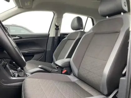 Photo 13 Volkswagen T-cross  1.0 TSI 110ch R-Line DSG7