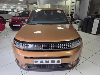 Photo 8 Fiat Panda Grande  1.2 Hybrid Turbo 110ch Icône eDCT6