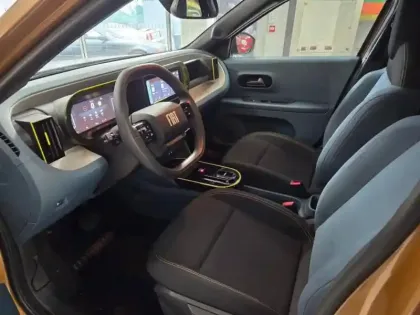 Photo 10 Fiat Panda Grande  1.2 Hybrid Turbo 110ch Icône eDCT6