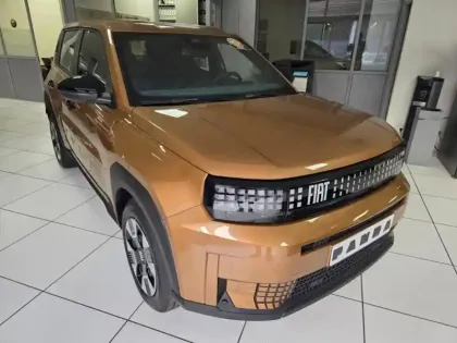 Photo 11 Fiat Panda Grande  1.2 Hybrid Turbo 110ch Icône eDCT6