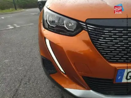 Photo 12 Peugeot 2008  1.2 PureTech 130ch S&S Allure Pack EAT8