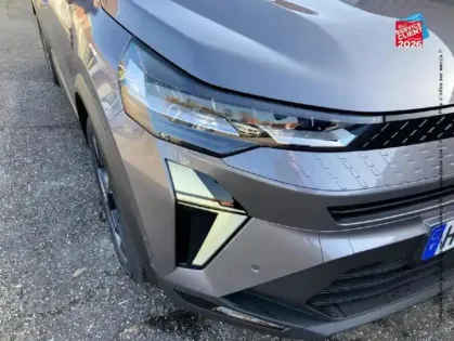 Photo 12 Renault Captur  1.8 E-Tech full hybrid 160ch Techno - 26