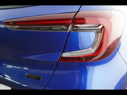 Photo 12 Renault Captur  1.6 E-Tech hybride 145ch Evolution